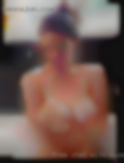 Free chat with nude live woomen horny.